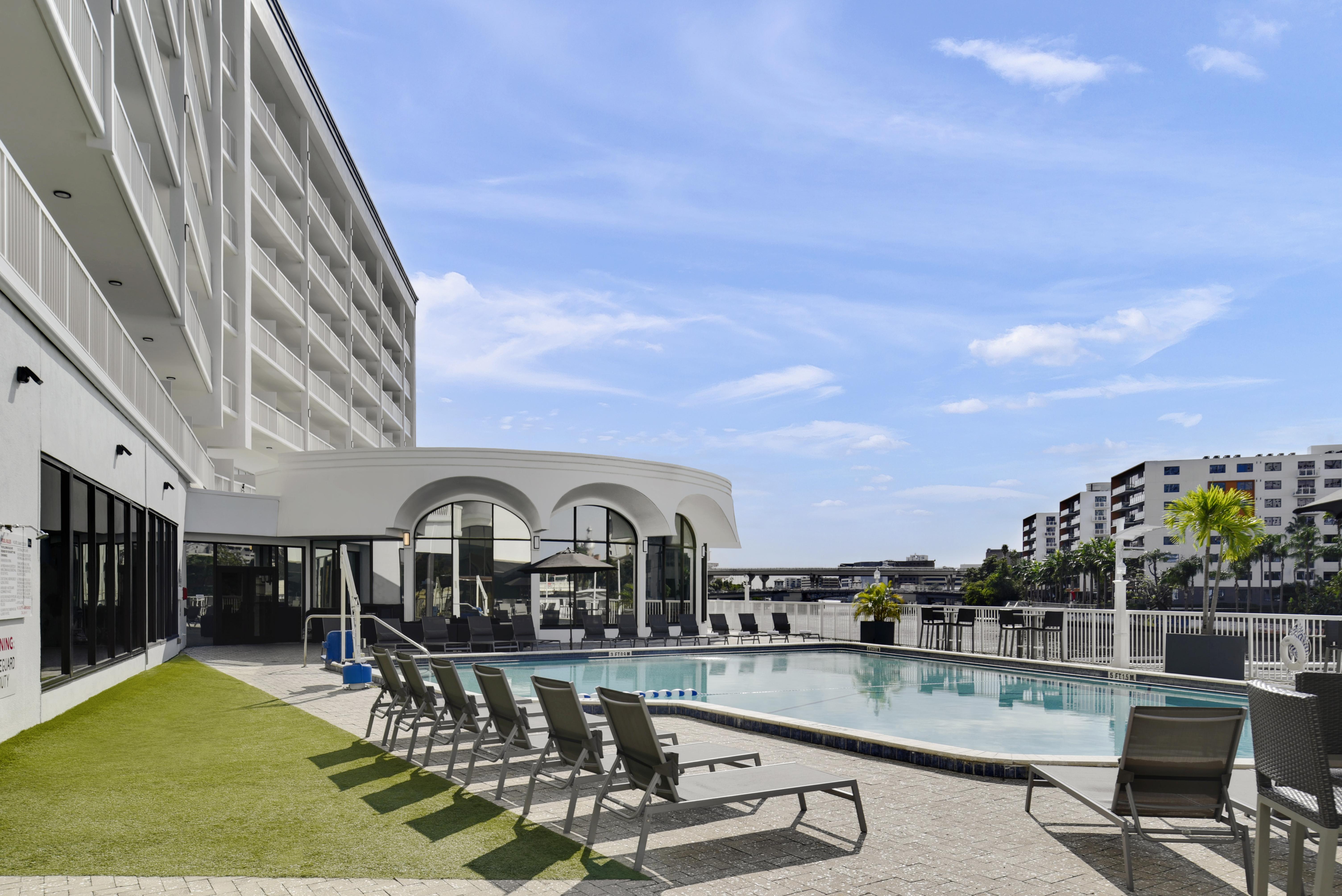 Hotel Tampa Riverwalk Bagian luar foto