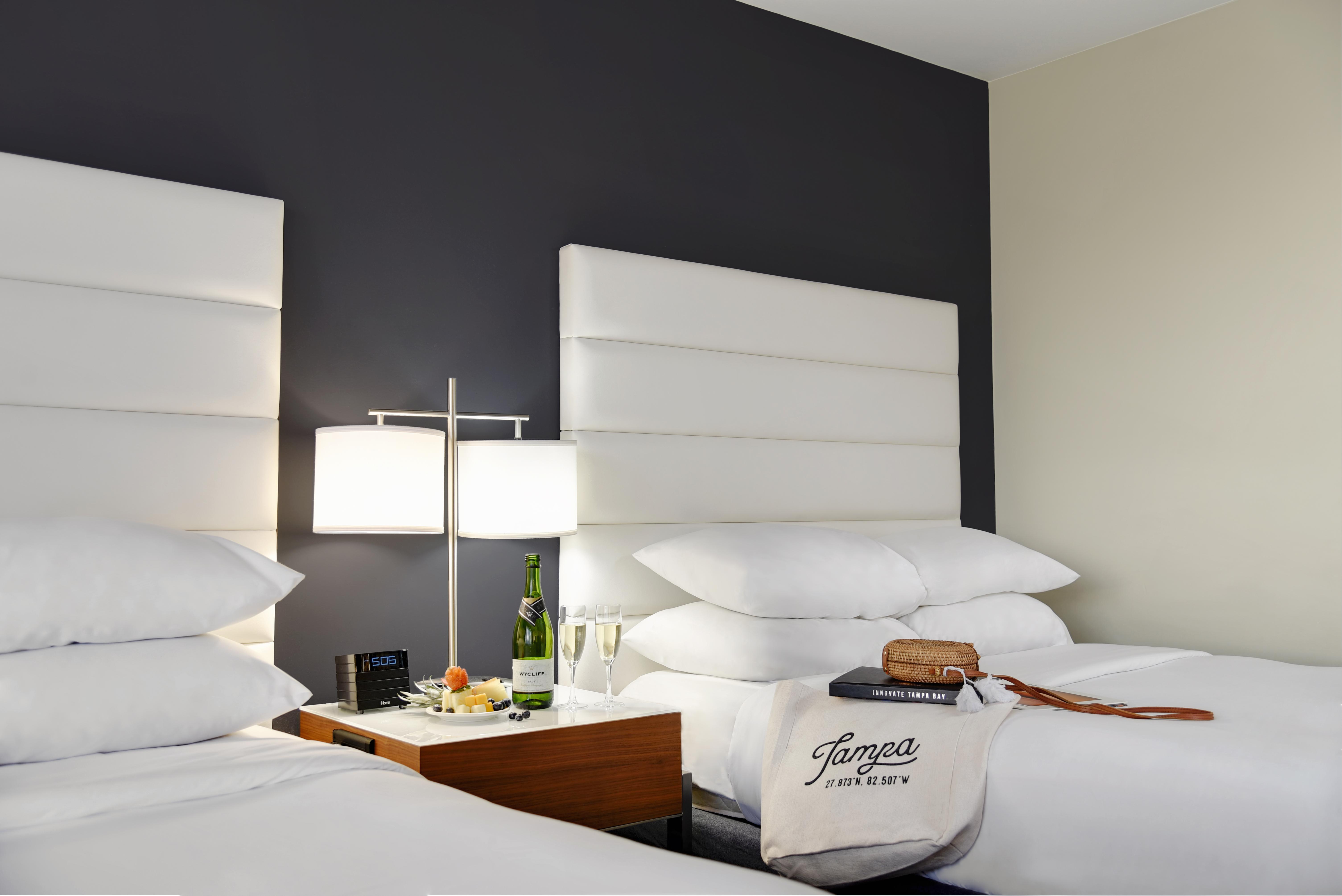 Hotel Tampa Riverwalk Bagian luar foto