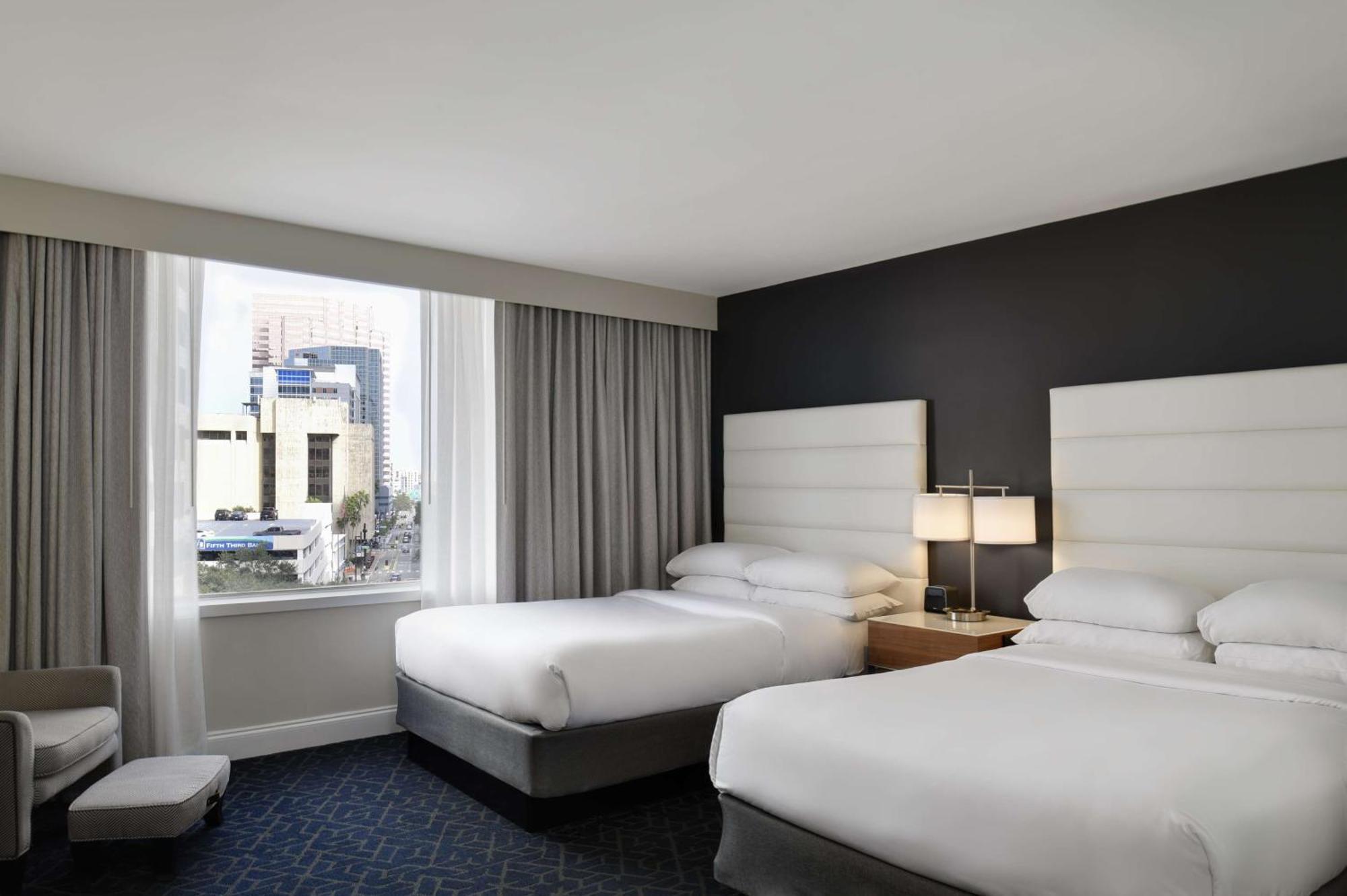 Hotel Tampa Riverwalk Bagian luar foto