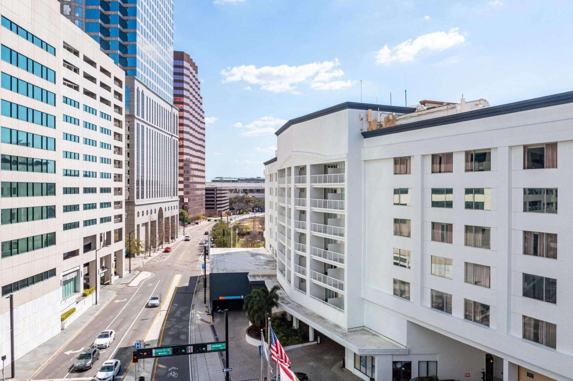 Hotel Tampa Riverwalk Bagian luar foto